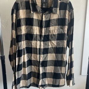 H&M Black and Cream Plaid Casual Button Down Shirt